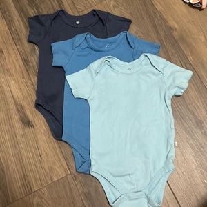 Honest Clothing Brand size 6-9